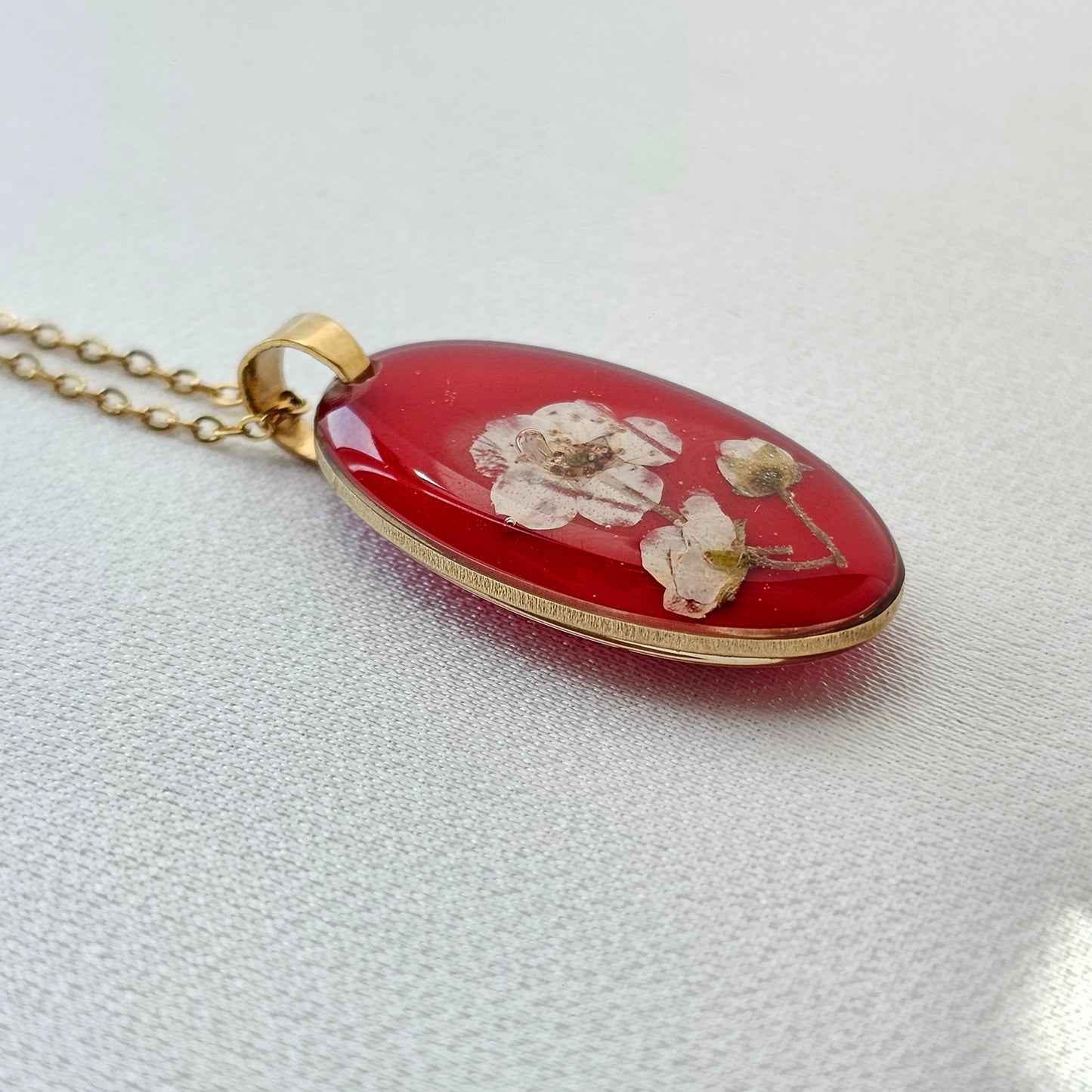 "Spiraea" çiçəyindən aksesuar dəsti
